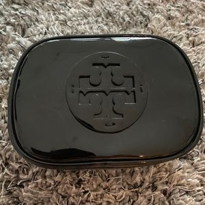 Tory Burch Small' Patent Cosmetics Case